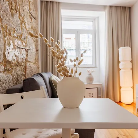 Cozee Bonjardim Apartman *